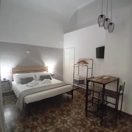Guest house Aremu Lecce