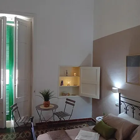 Aremu Lecce